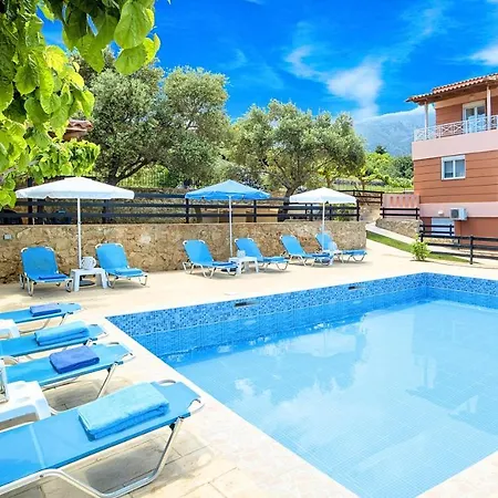 Aqua Mare With Heated Pool *